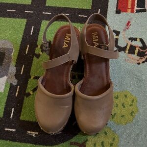 MIA Women's Brown wooden Mules